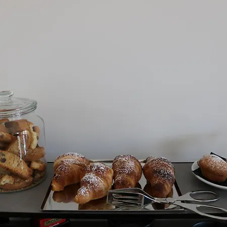 Corsocentodue Отель типа 